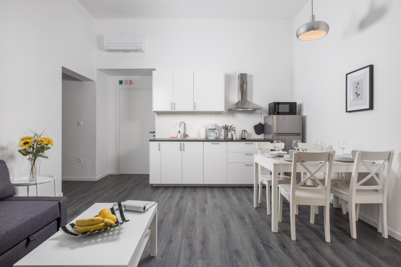 Apartment Nest In 1 ริเยกา ภายนอก รูปภาพ