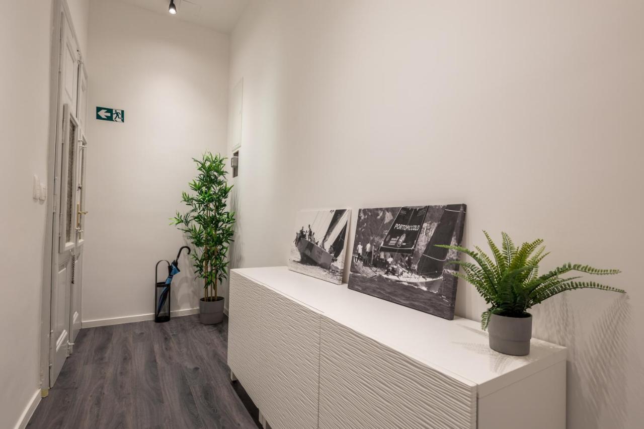 Apartment Nest In 1 ริเยกา ภายนอก รูปภาพ